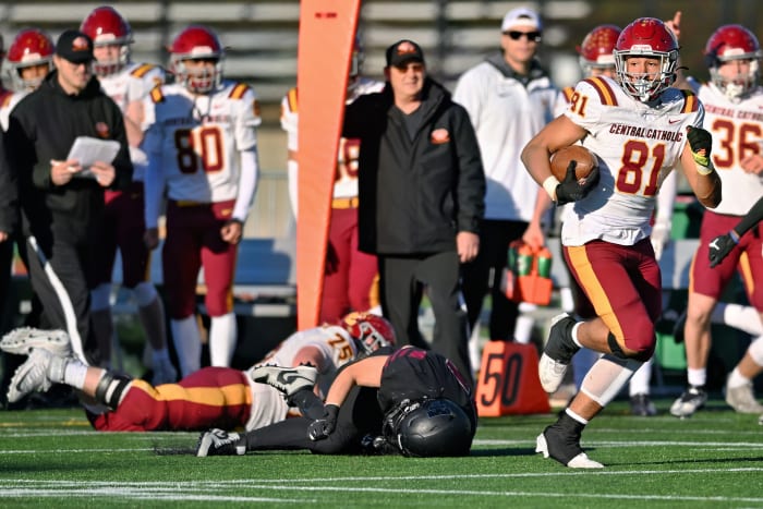 a Central Catholic Tualatin 6A Oregon football final November 22 2023 Leon Neuschwander 60
